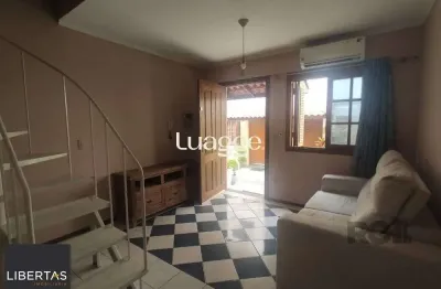 Casa em condomínio, com 57,66m² de área privativa 2 dormitórios transformados em 1 e 1 vaga coberta e escriturada