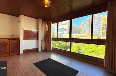Vende-se apartamento com 3 quartos(1 suíte), sacada, churrasqueira e 1 vaga – 114 m² – mont’serrat