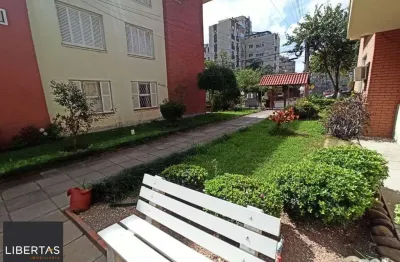 Apartamento reformado de 2 dormitórios com sacada no menino deus, porto alegre
