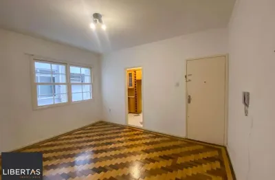 Apartamento 2 dormitórios na duque de caxias, centro histórico