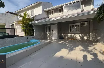 Casa com 3 quartos à venda na Rua Guatambu, 218, Hípica, Porto Alegre