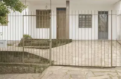 Casa com 02 dormitórios e 01 vaga no bairro jardim vila nova