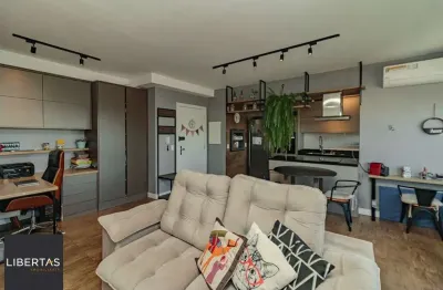 Apartamento com 2 quartos à venda na Rua Doutor João Inácio, 1207, Navegantes, Porto Alegre