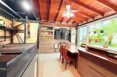 Casa em condomínio fechado com 4 dormitórios bairro agronomia.