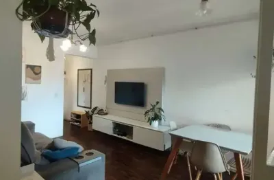 Apartamento 3 dormitórios à venda na cidade baixa – andar alto, iluminado e com vaga de garagem