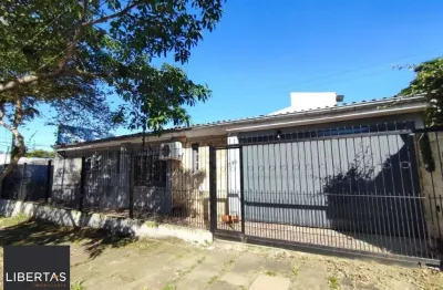 Casa com 3 quartos à venda na Rua Carlos Ferreira, 330, Teresópolis, Porto Alegre
