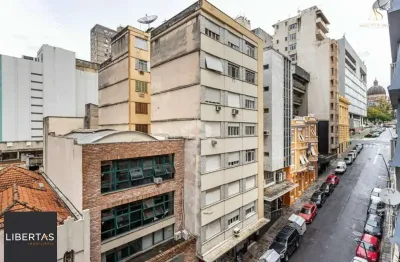 Flat com 1 quarto à venda na Rua General Câmara, 381, Centro Histórico, Porto Alegre