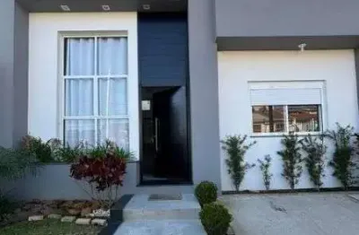 Casa com 2 quartos à venda na Rua Nestor José Nitschke, 220, Guarujá, Porto Alegre