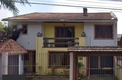 Oportunidade!!! casa com um espaço maravilhoso no bairro serraria.