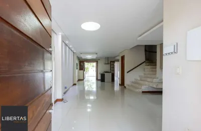 Casa com 3 quartos à venda na Rua Carlos Maximiliano Fayet, 339, Hípica, Porto Alegre