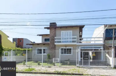 Casa com 4 quartos à venda na Rua Fábio Coelho de Magalhães, 63, Serraria, Porto Alegre