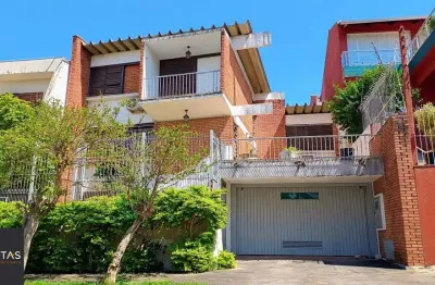 Casa com 3 quartos à venda na Rua Teixeira de Carvalho, 197, Medianeira, Porto Alegre
