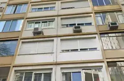 Apartamento com 3 quartos à venda na Rua Duque de Caxias, 910, Centro Histórico, Porto Alegre