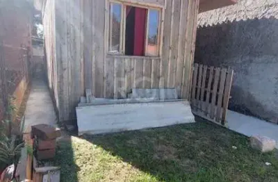 Terreno à venda na Rua das Espatódeas, 211, Ponta Grossa, Porto Alegre