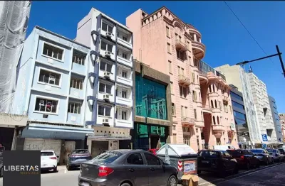 Barracão / Galpão / Depósito à venda na Rua Sete de Setembro, 615, Centro Histórico, Porto Alegre