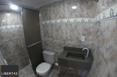 Apartamento com 2 dormitórios totalmente reformado com 2 vagas rotativas.