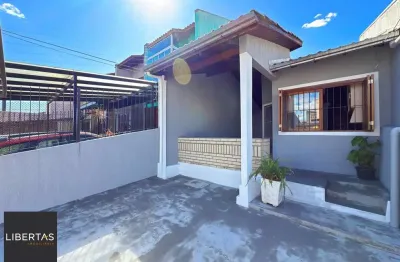 Casa com 3 quartos à venda na Rua Elmo Born, 21, Hípica, Porto Alegre