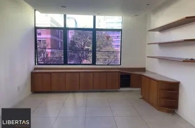 Barracão / Galpão / Depósito à venda na Avenida Érico Veríssimo, 813, Menino Deus, Porto Alegre