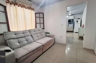 Se você procura uma casa com pátio e churrasqueira  para receber sua família e amigos , aqui é seu lugar!