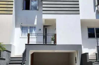 Ótima casa em condomínio fechado na vila nova, em porto alegre!