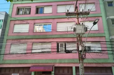 1 dormitório semi mobiliado na melhor localização do centro histórico