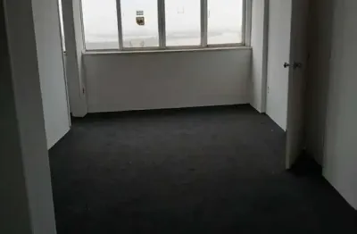 Sala comercial à venda na Praça Osvaldo Cruz, 15, Centro Histórico, Porto Alegre