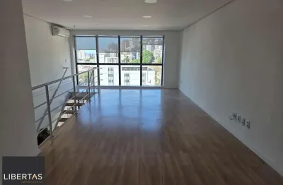 Apartamento à venda na Rua Ramiro Barcelos, 685, Floresta, Porto Alegre