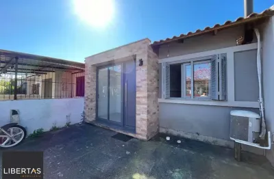 Casa com 2 quartos à venda na Rua Irmão Firmino Biazus, 119, Hípica, Porto Alegre