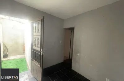 Apartamento garden 48m² bairro maria regina térreo com pequeno pátio alvorada