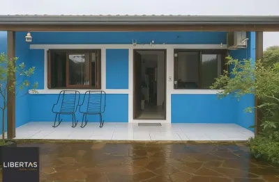 Casa com 2 quartos à venda na Rua Pedro Faria, 105, Hípica, Porto Alegre