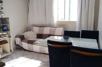 Apartamento semi mobiliado de 2 quartos condomínio pampas 2