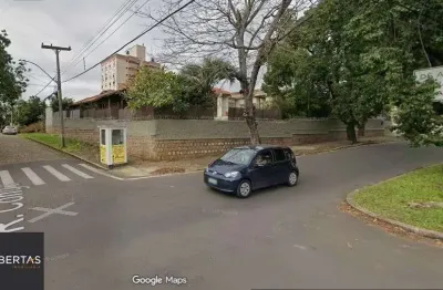 Amplo terreno de esquina nas imediações do terminal triangulo