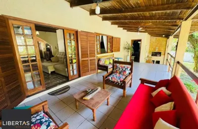 Chácara / sítio com 4 quartos à venda na Avenida do Lami, 5606, Boa Vista do Sul, Porto Alegre