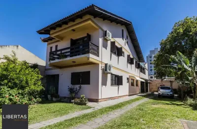 Casa com 3 quartos à venda na Rua Álvaro Guterres, 5, Tristeza, Porto Alegre