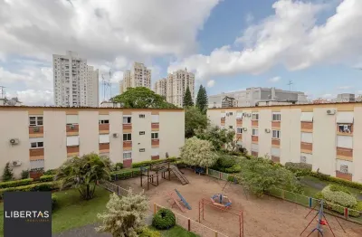 Apartamento com 2 quartos à venda na Rua Roque Calage, 260, Passo da Areia, Porto Alegre