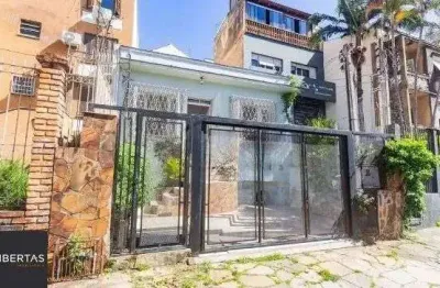 Casa no bairro petrópolis de 2 dormitórios e vaga para alugar