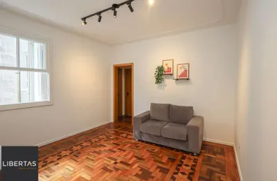 Apartamento com 2 quartos à venda na Rua Washington Luiz, 178, Centro Histórico, Porto Alegre