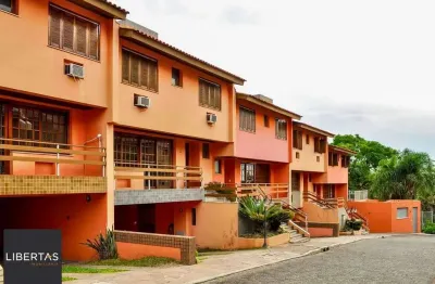 Ótima casa condomínio pronta para morar, semi mobiliada, bairro menino deus