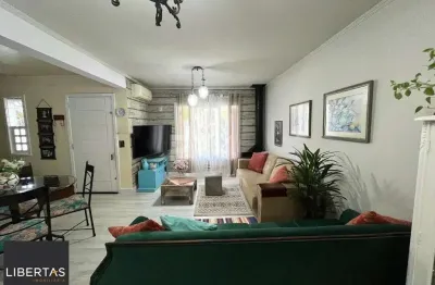 Casa com 3 quartos à venda na Rua Padre Henrique Lenz, 44, Jardim São Pedro, Porto Alegre