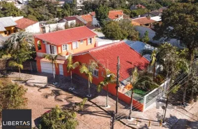 Casa com 3 quartos à venda na Rua Alfredo Varela, 305, Teresópolis, Porto Alegre