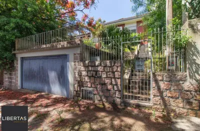 Casa com 3 quartos à venda na Rua Silvério Souto, 480, Teresópolis, Porto Alegre