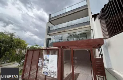 Apartamento de 2 quartos, suíte e 1 vaga de garagem no bairro das três figueiras