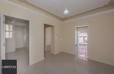 Apartamento 3 dormitórios no bairro Centro Histórico de Porto Alegre-RS.