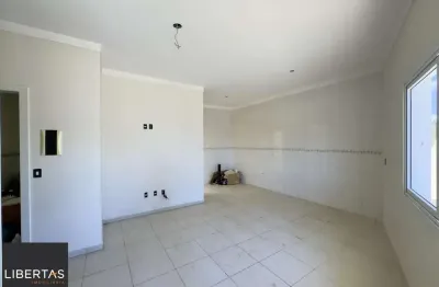 Casa em condomínio com 2 dormitórios, vaga de garagem e churrasqueira na olaria