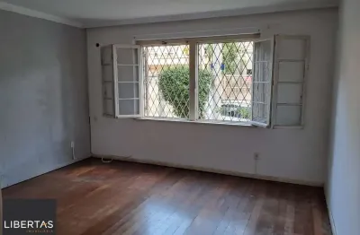 2d térreo com dependência externa e pátio.  67,45m² auxiliadora - preço convidativo!