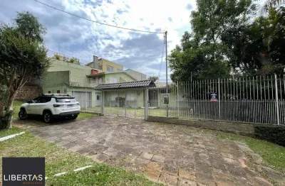 Casa 03 dormitórios,  287m² privativos bairro santa tereza!