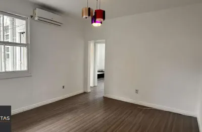 Apartamento com 2 quartos à venda na Rua Washington Luiz, 178, Centro Histórico, Porto Alegre