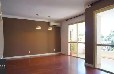 Apartamento  com sacada e churrasqueira, 2 dormitórios, 1 suíte e 1 vaga no bairro higienópolis