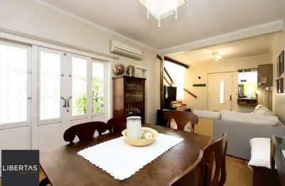 Casa com 4 quartos à venda na Rua Francisco Ferrer, 283, Rio Branco, Porto Alegre