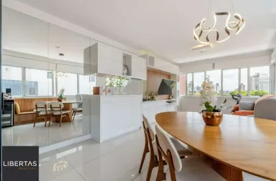 Apartamento com 3 quartos e 4 vagas no Menino Deus, Porto Alegre.